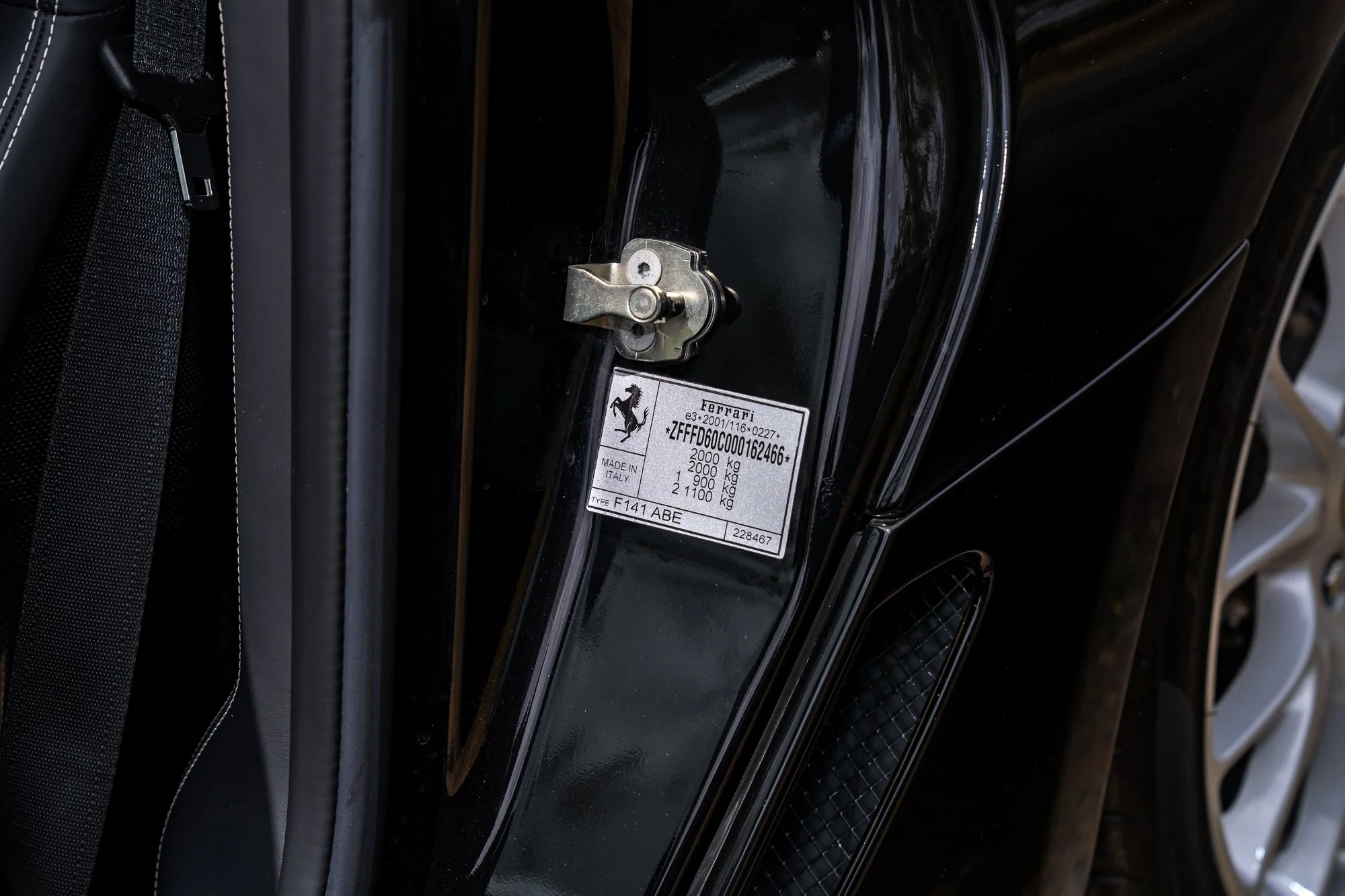 Ferrari_599_GTB_interior-19.jpg