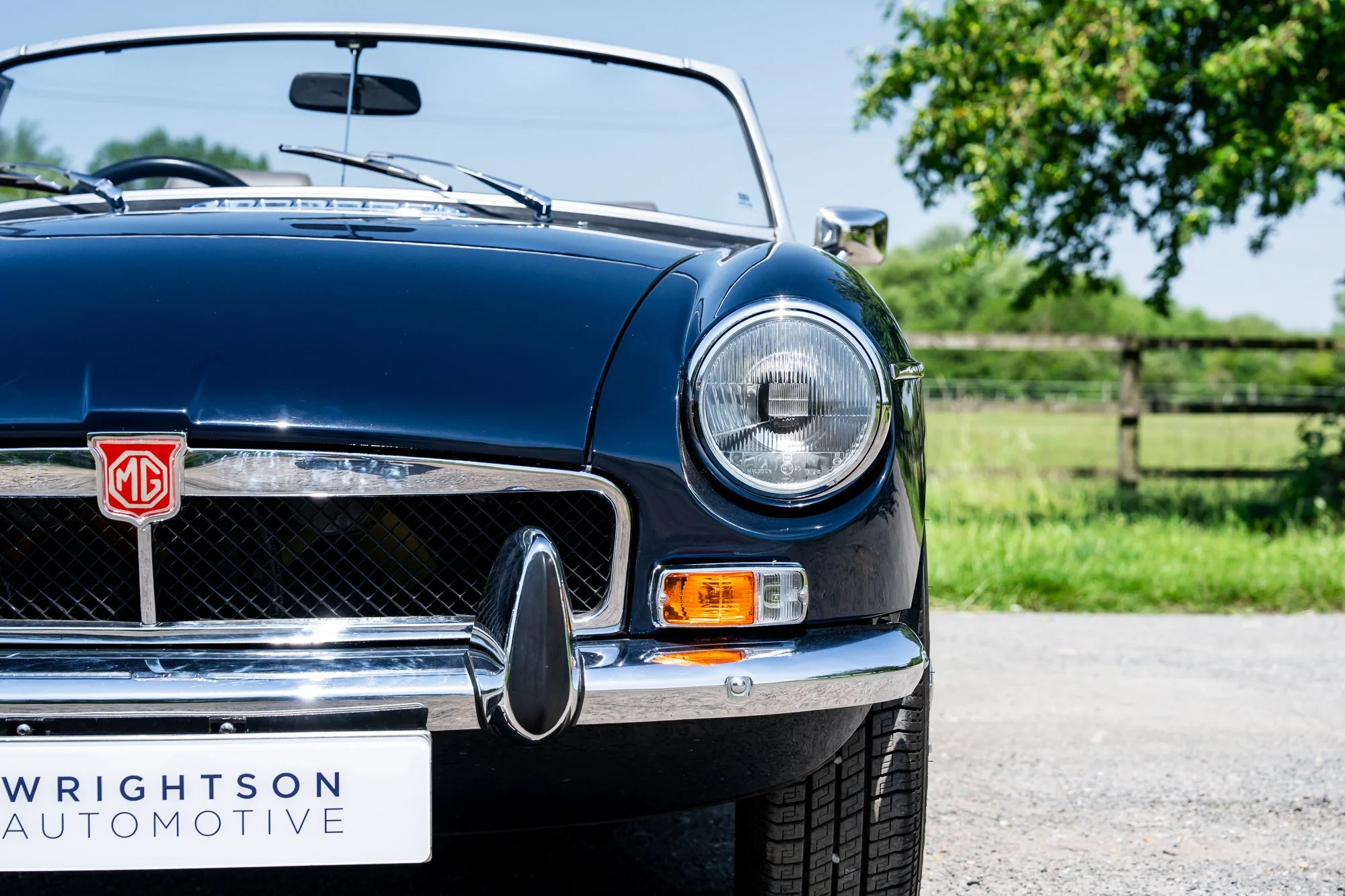 MG_Roadster_exterior-6.jpg