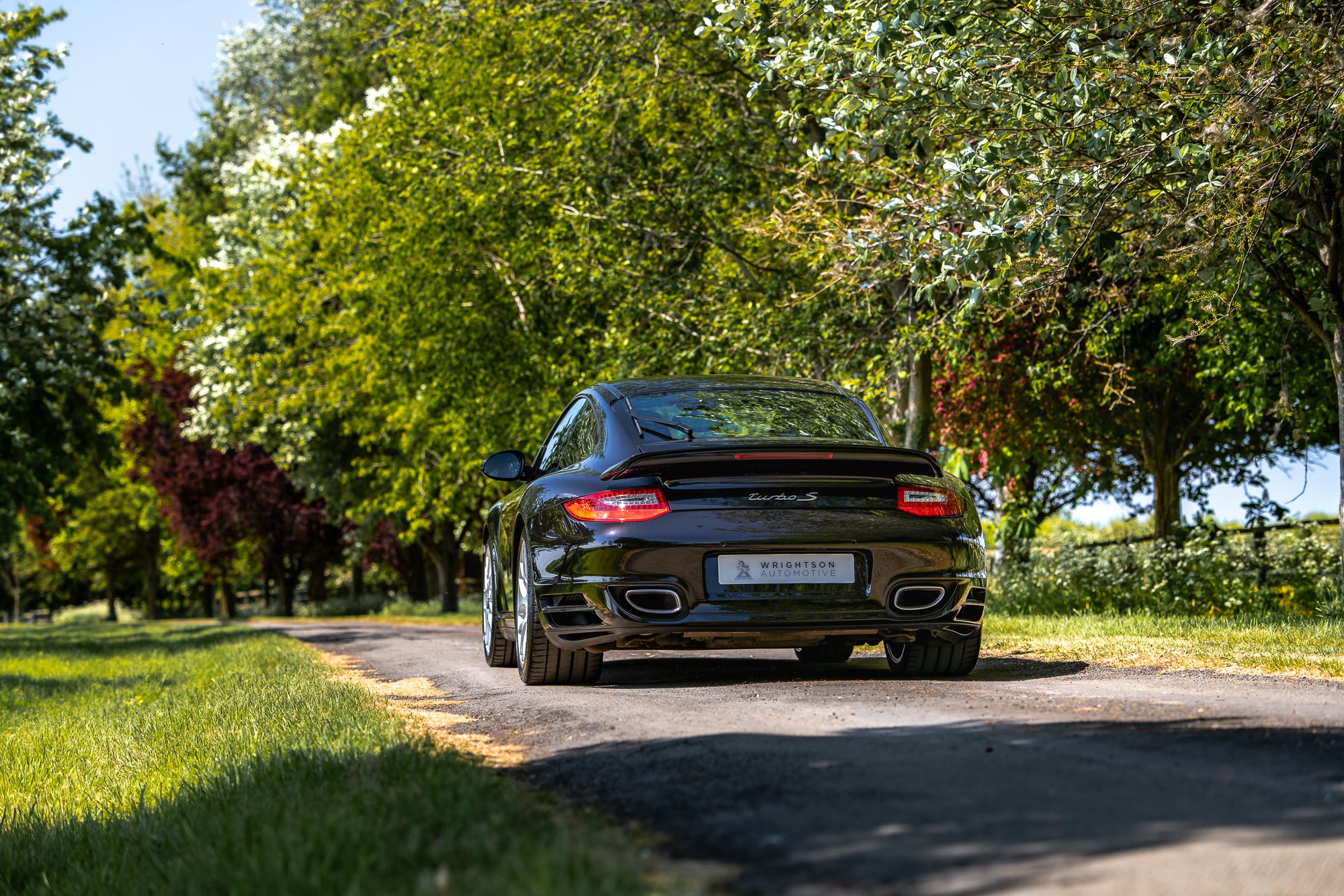 Porsche_911_Turbo S-17.jpg
