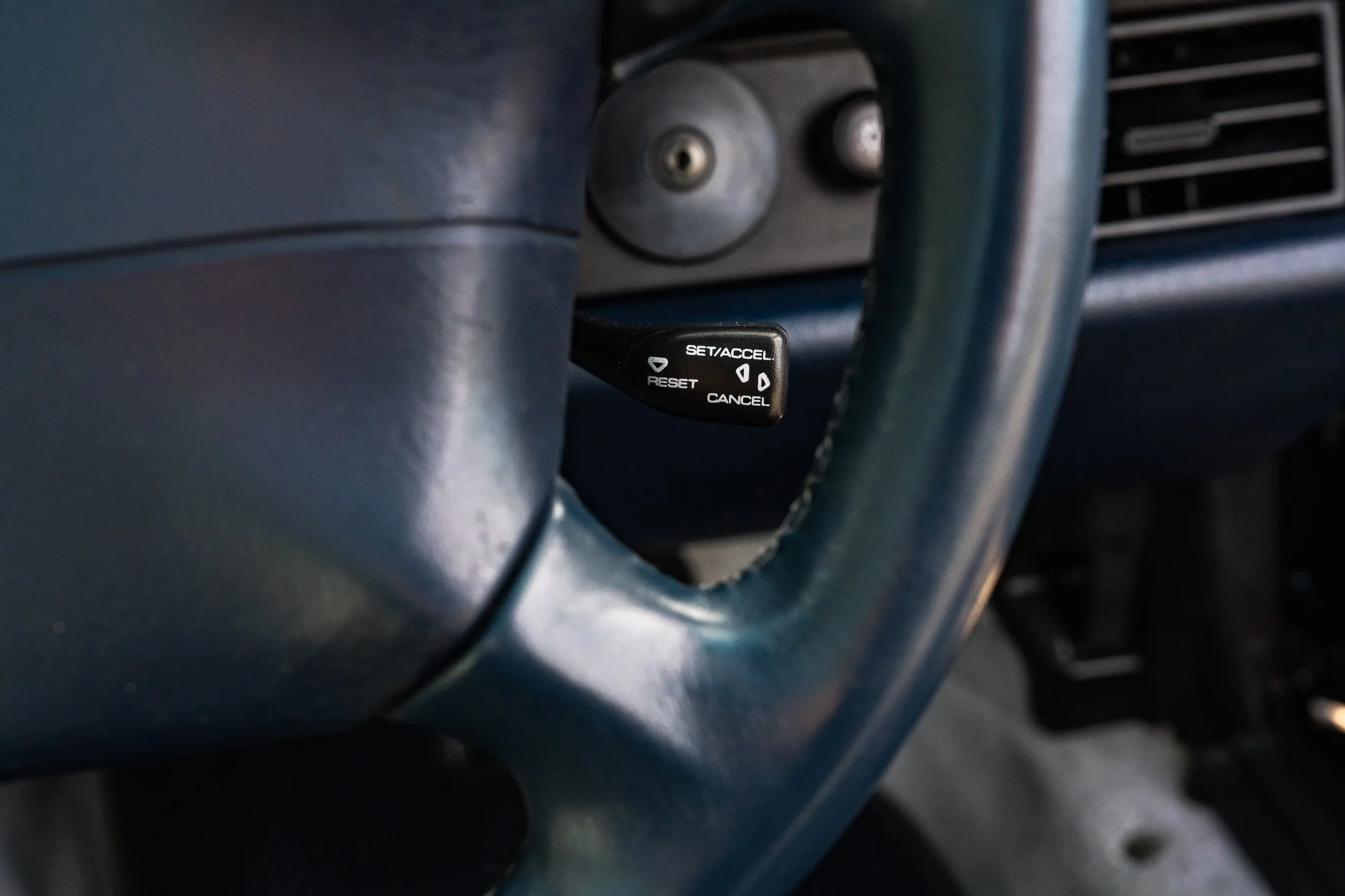 Porsche_993_Targa_interior-18.jpg