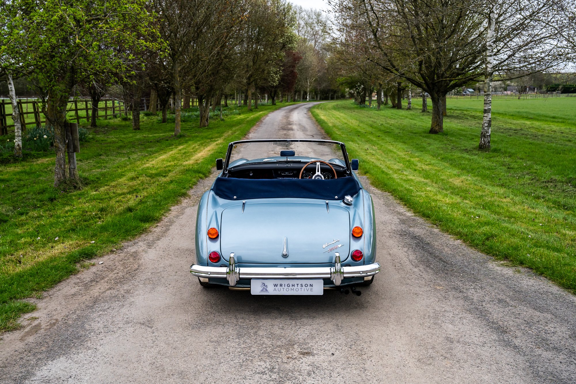 Austin Healey 3000-7.jpg