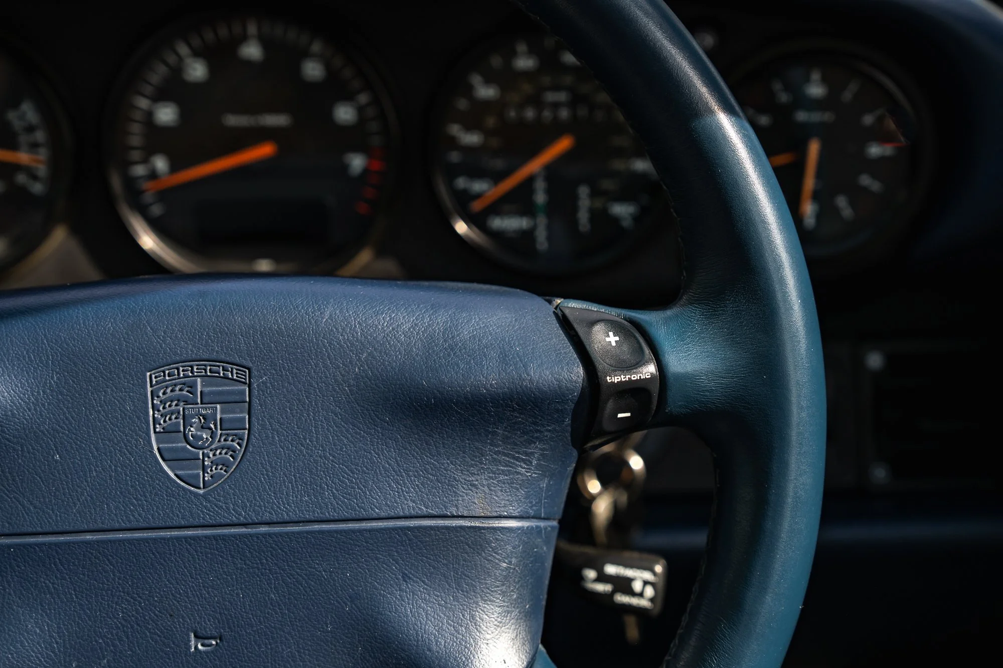 Porsche_993_Targa_interior-40.jpg