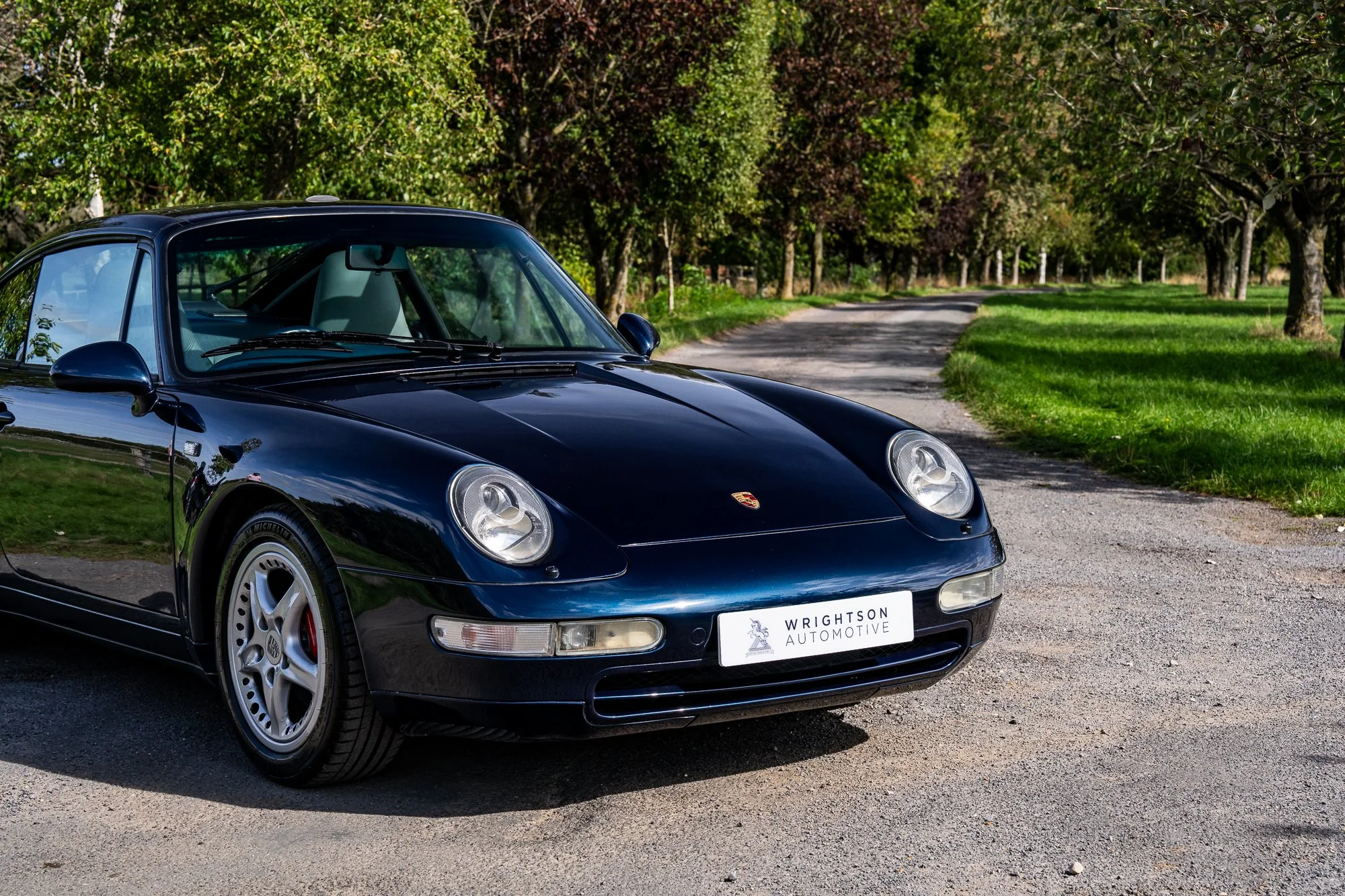 Porsche_993_Targa_exterior-16.jpg