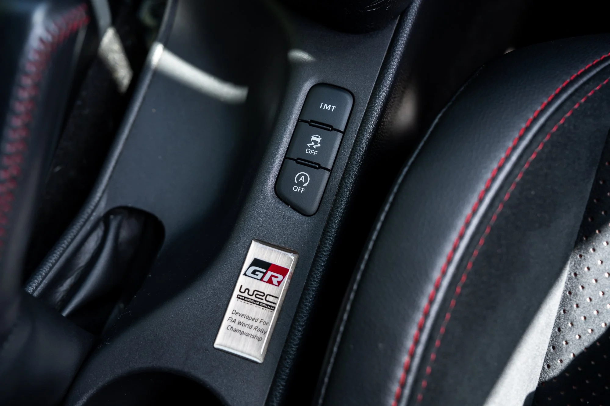 Toyota_Yaris_GR_Four_interior-13.jpg