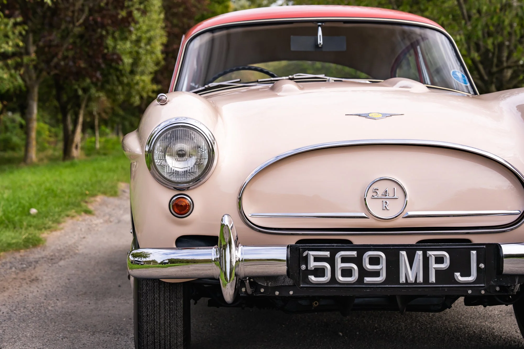 Jensen_541R_exterior-13.jpg