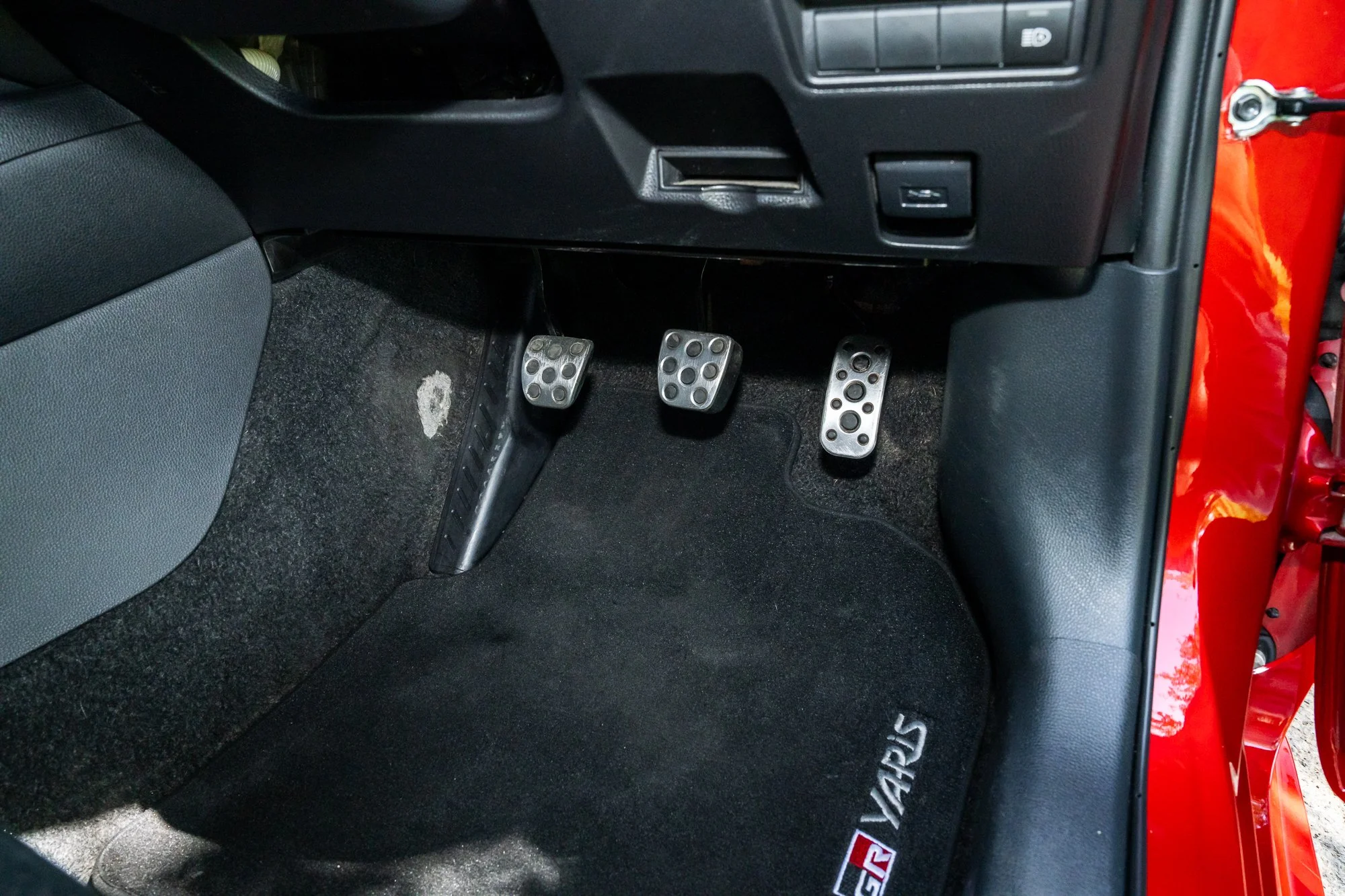 Toyota_Yaris_GR_Four_interior-5.jpg