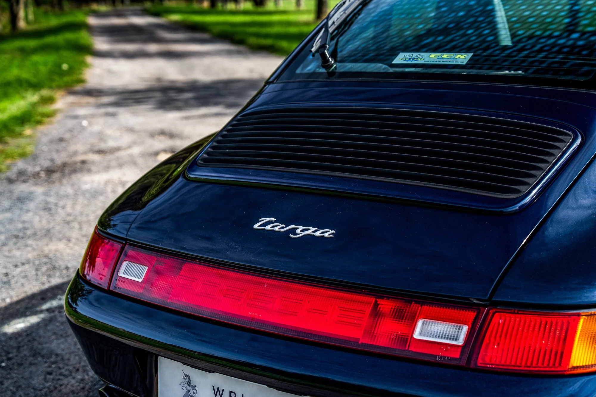 Porsche_993_Targa_exterior-3.jpg