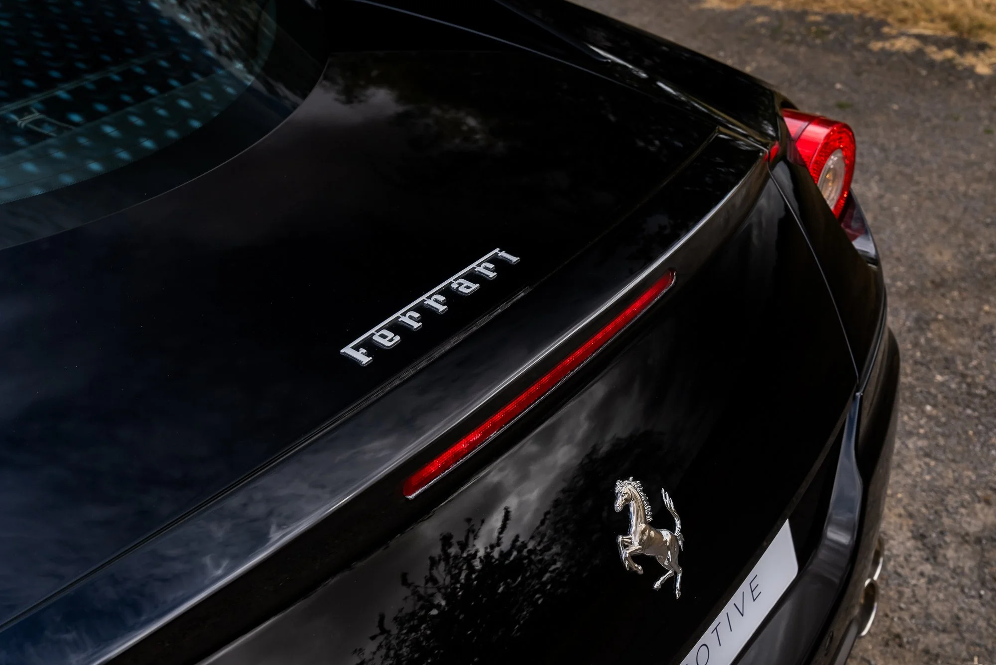 Ferrari_599_GTB_exterior-11.jpg
