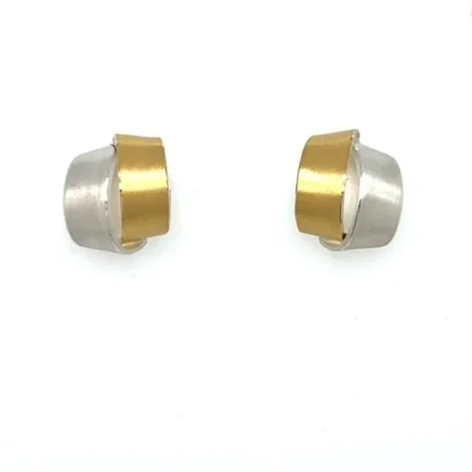 manu-silver-gold-stud-earring.jpg