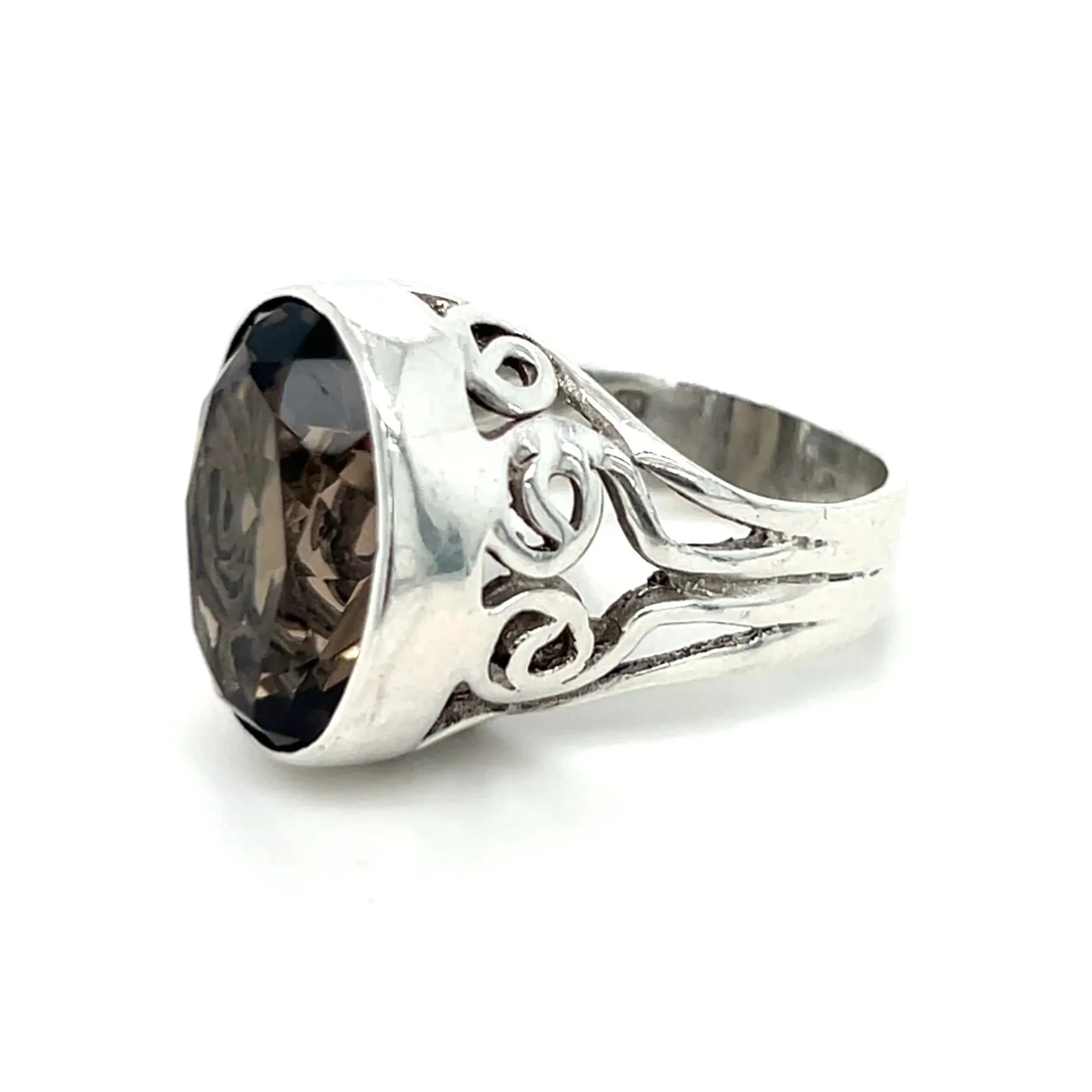 70%27s-quartz-ring.jpg