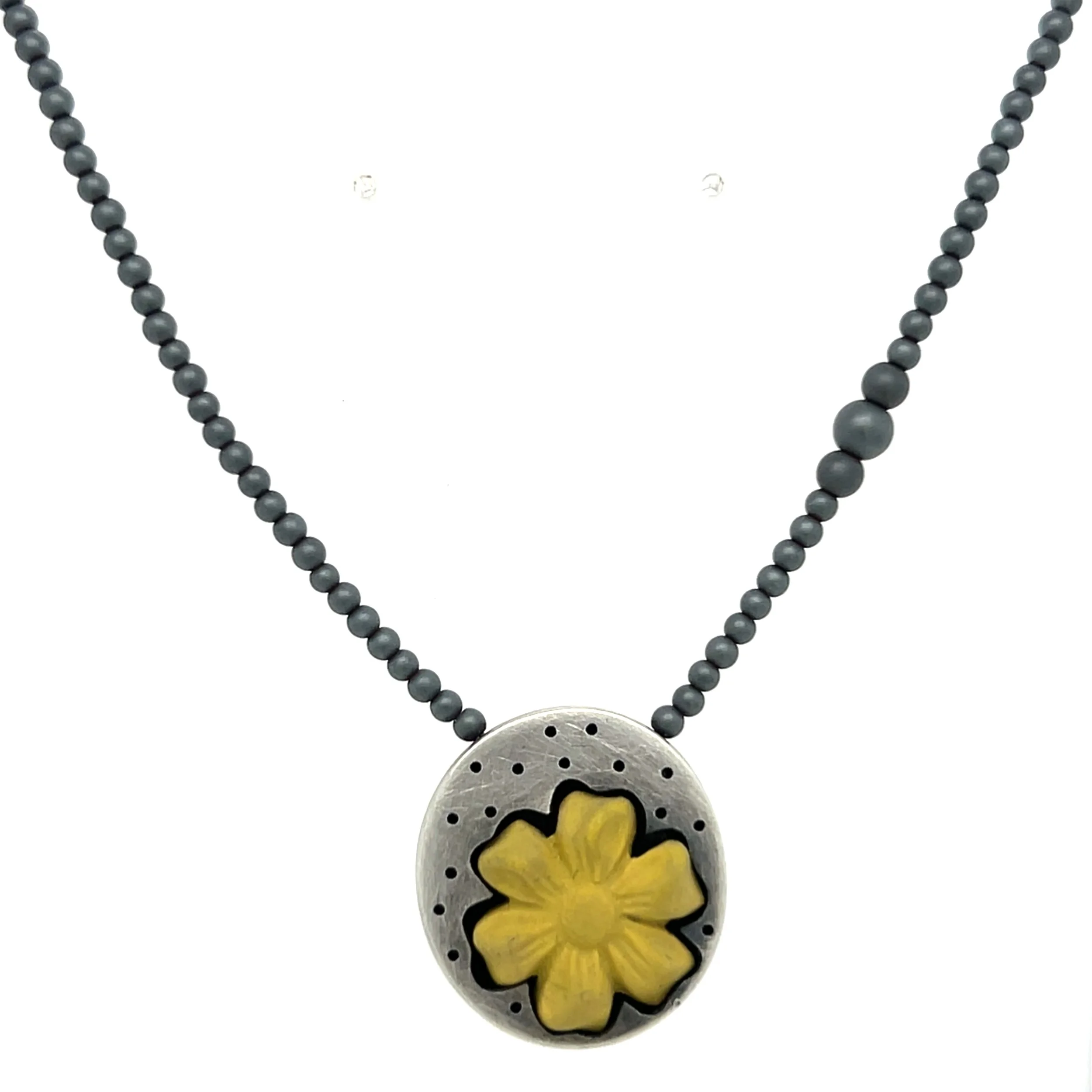 lindsay-mann-necklace-silver.jpg