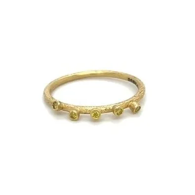mikala-djorup-bud-ring.jpg