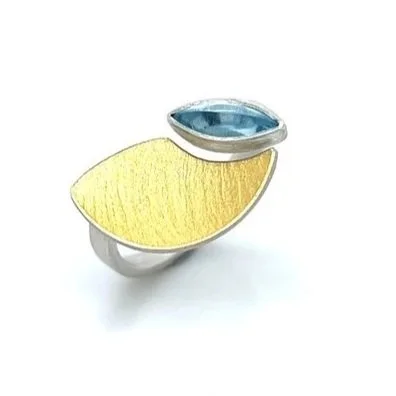 manu-topaz-ring-marquise.jpg
