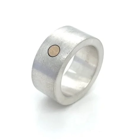 sh-jewellery-edinburgh-contemporary-dot-ring
