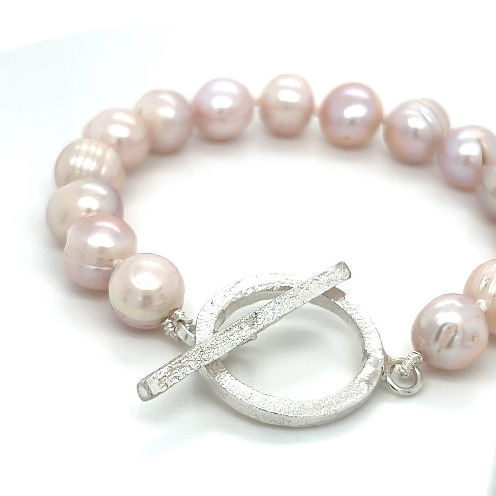 Pink Cultured Pearl Pendant Bracelet with Heart Motif - Winged