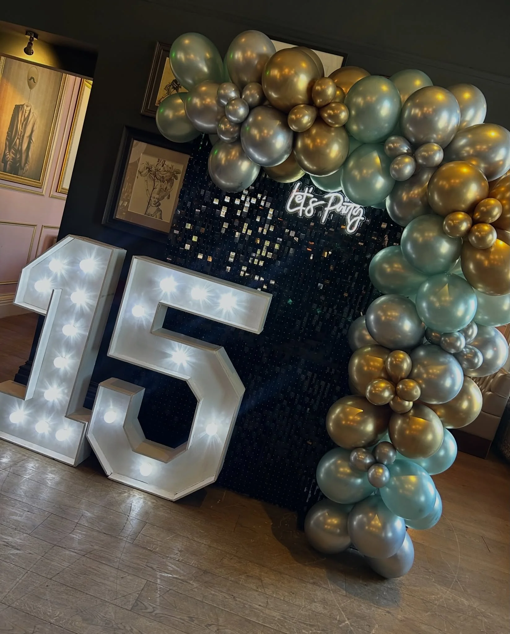 About last night&hellip;🥂✨

THANK YOU to everyone who came and celebrated with us last night to mark this milestone of 15 years at SH Jewellery! I am doubtless going to be spamming you with party pic for the foreseeable once the official photos come