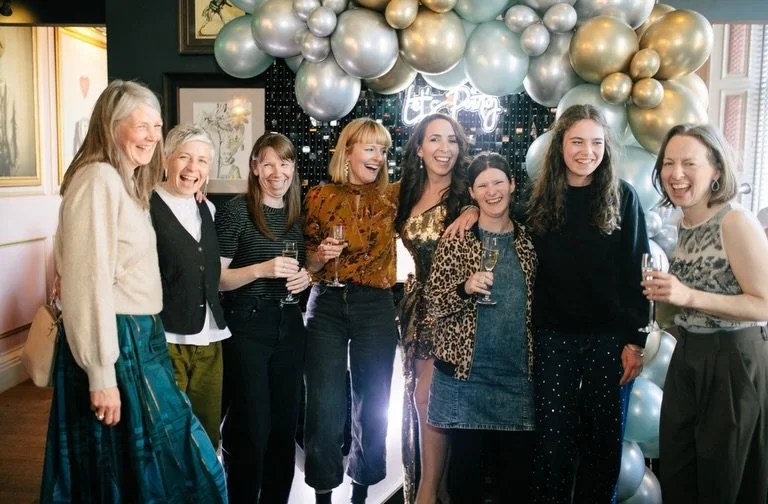 ✨Girls that jewel together stick together! ✨

I remember being told that I&rsquo;d make friends for life at art school and here are some of those friends! The jewellery girls 🤩 

Far left @hannahlouiselamb - Hannah was actually an artist in residenc