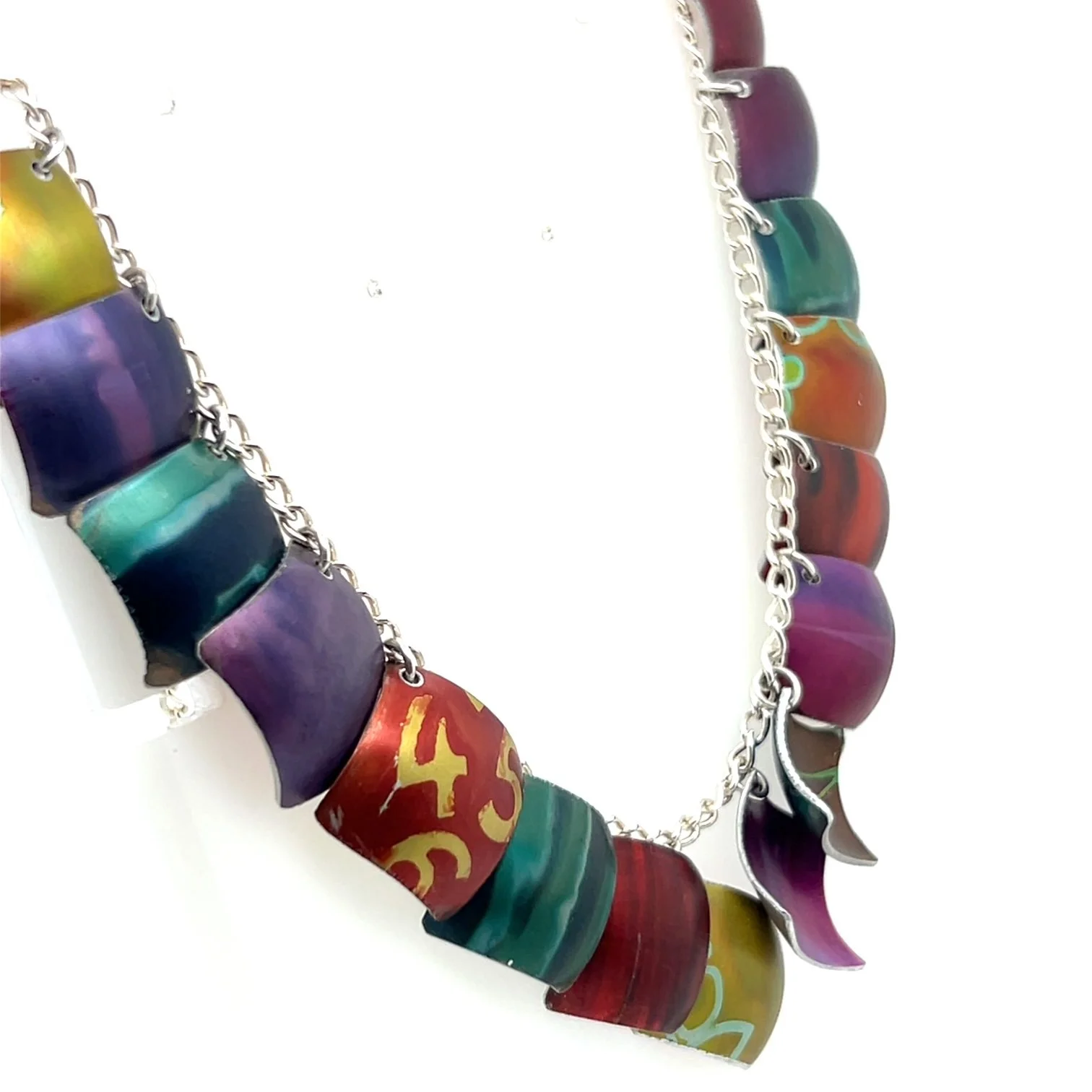 colourful-aluminium-necklace.jpg