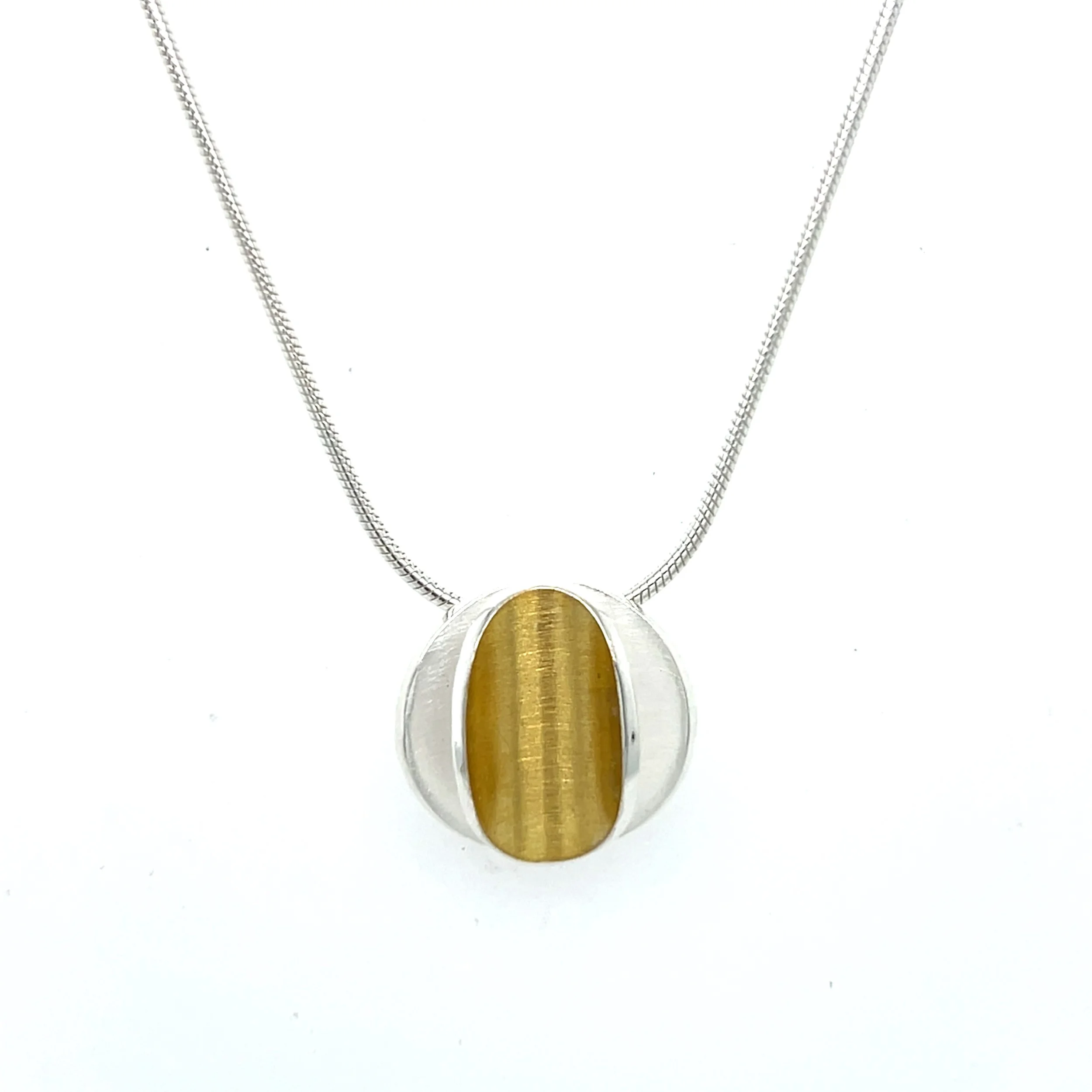 triangel-pendant.jpg