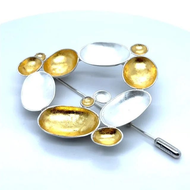 jane-fairbairn-brooch.jpg