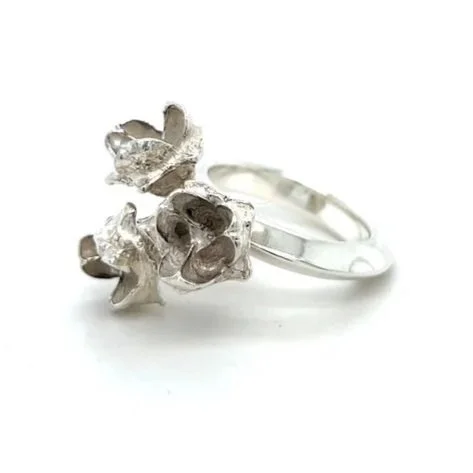 sh-jewellery-edinburgh-contemporary-stacey-whale-ring