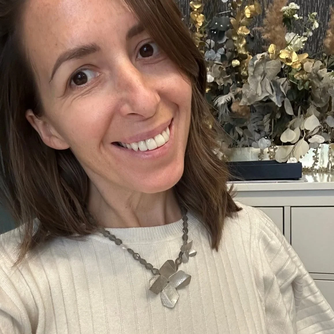 silver-donna-barry-necklace.jpg