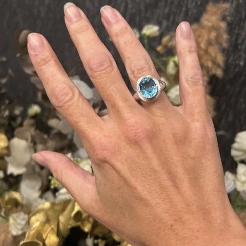 preloved-oval-topaz+ring.jpg