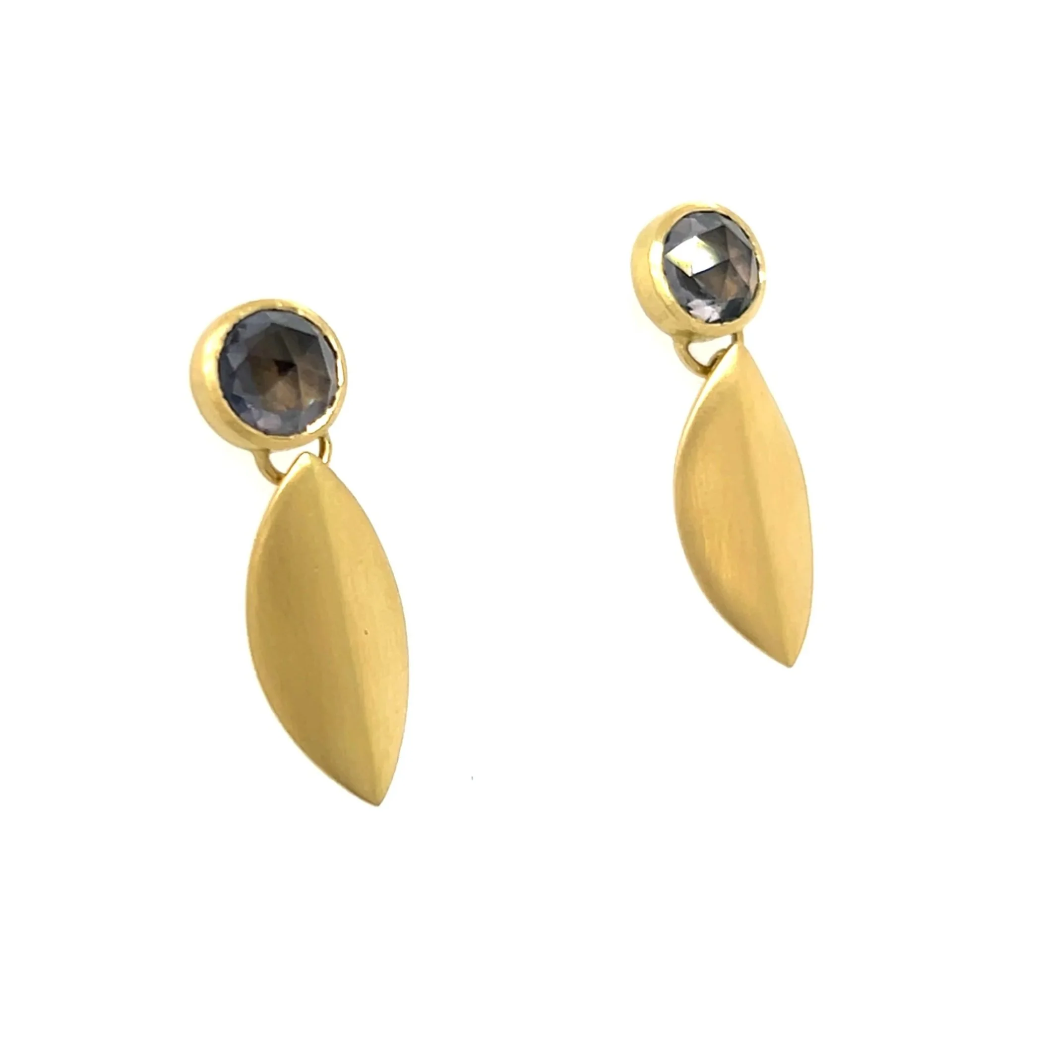 Naomi-tracz-gold-earrings-spinel.jpg