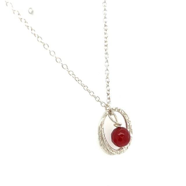 suzanne-claire-pendant-silver.jpg