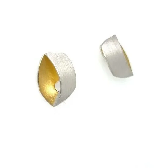 silver-gold-brushed-silver-manu-stud.jpg