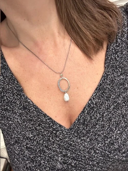 sh-jewellery-edinburgh-contemporary-annie-smith-pendant-silver