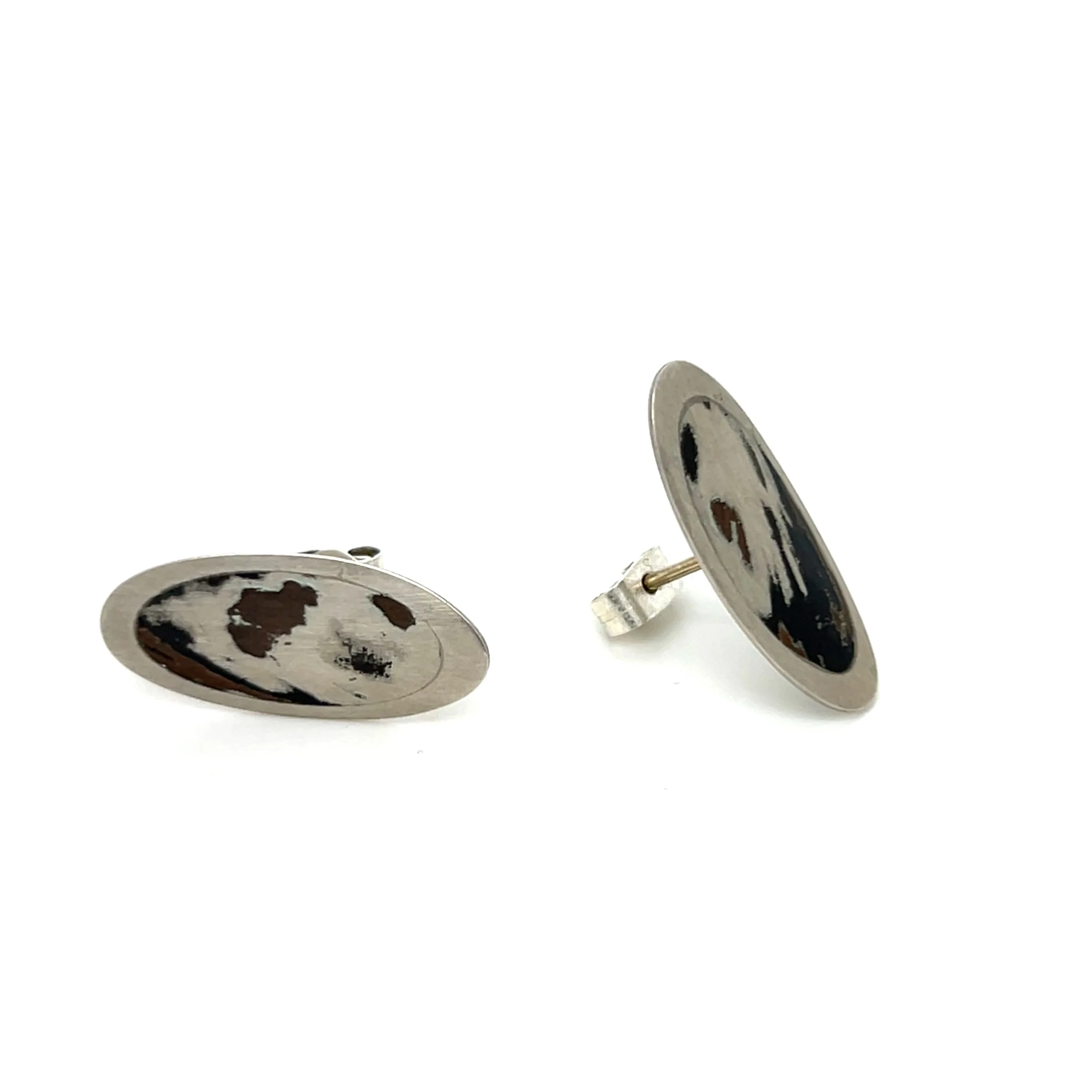 preloved-alister-mccallum-earrings (2).jpg