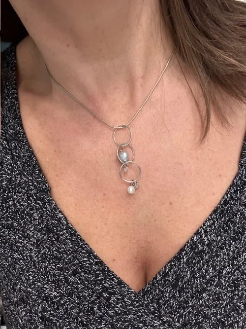 annie-smith-triple-pendant-preloved.jpg