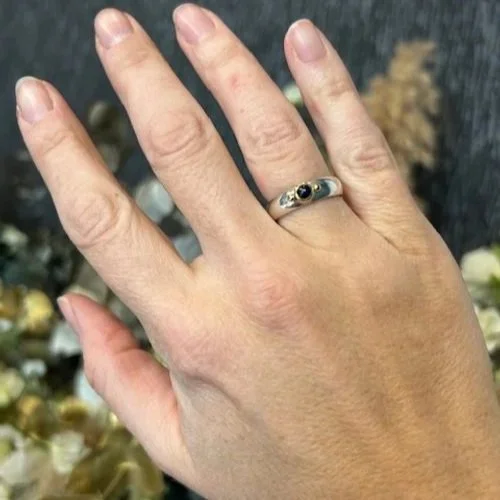 preloved-court-ring-stone-details.jpg