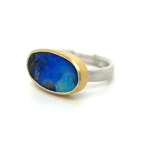naomi-tracz-oval-opal-ring-silver.jpg