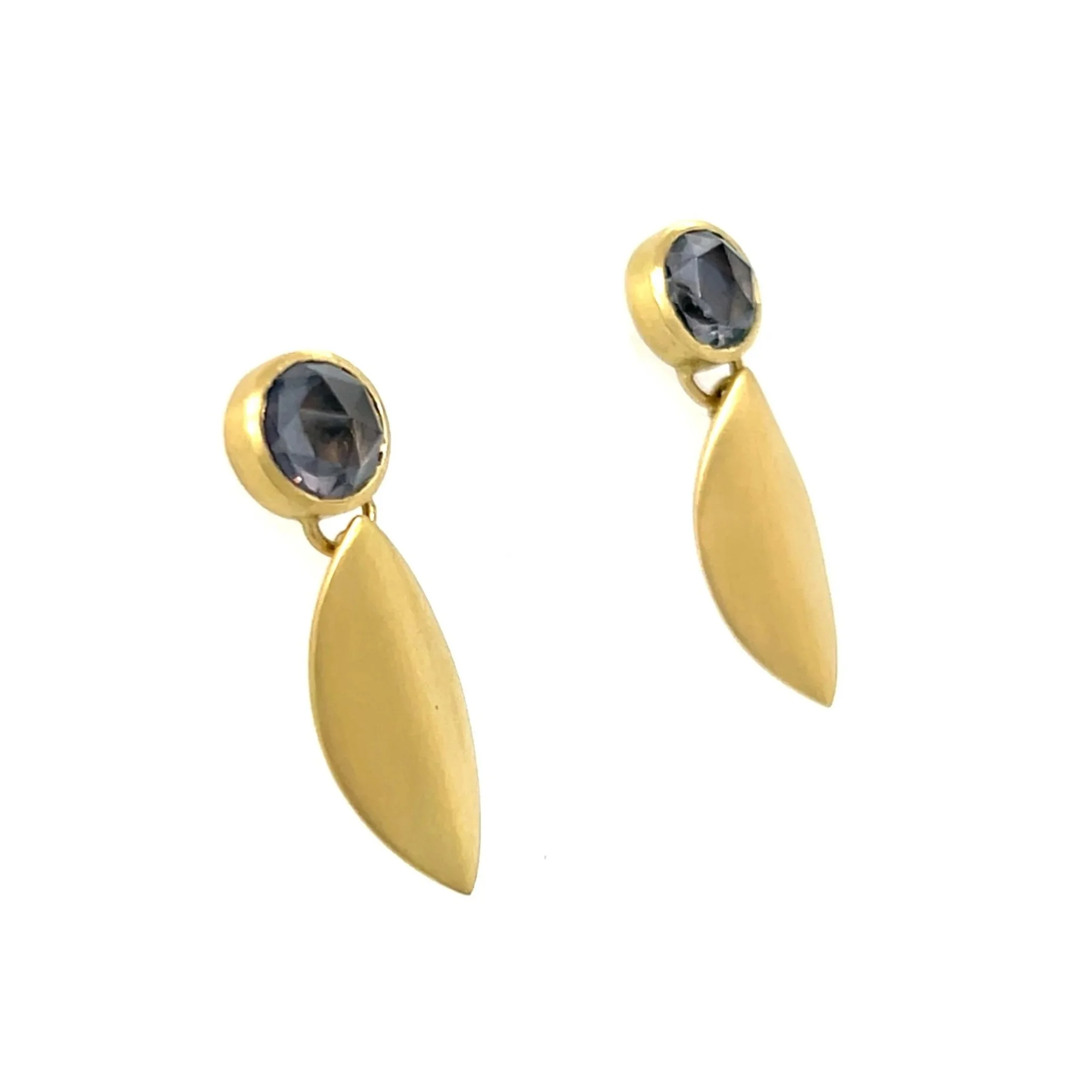 Naomi-tracz-gold-earrings-spinel-leaf.jpg