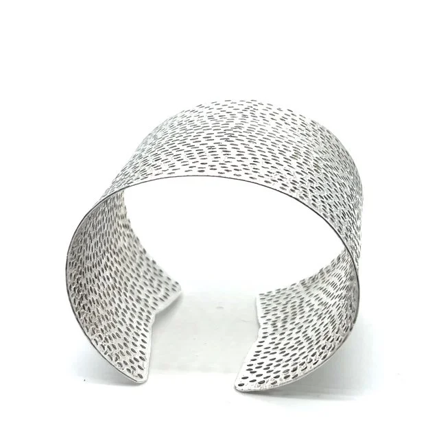 sh-jewellery-edinburgh-contemporary-jane-adam-cuff-designer