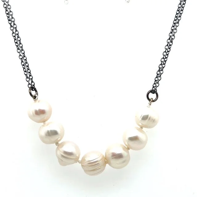 anne-morgan-oxidised-pearl-necklace-silver.jpg