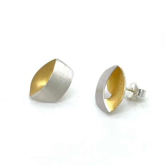 smooth-simple-classic-earrings.jpg