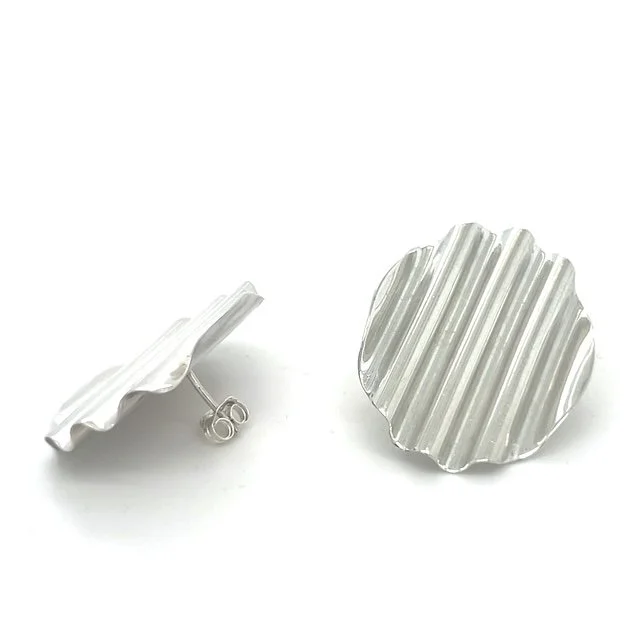 sh-jewellery-edinburgh-contemporary-silver-corregted-studs-large