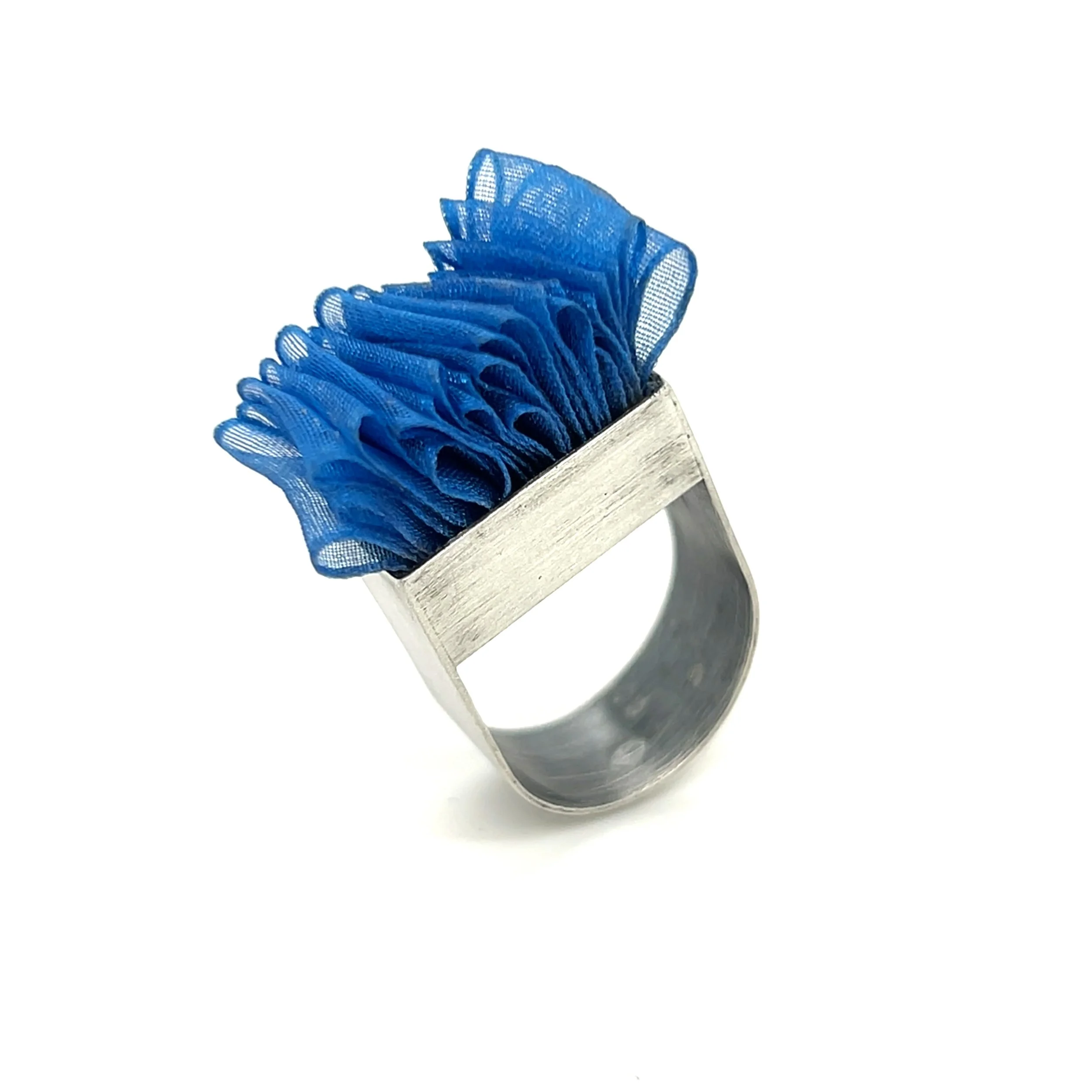 blue-preloved-quirky-ring.jpg