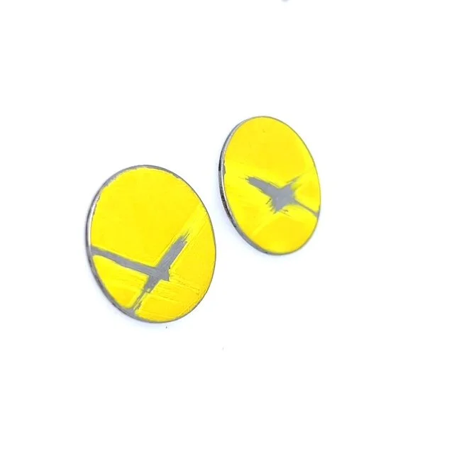 preloved-yellow-heather-studs.jpg