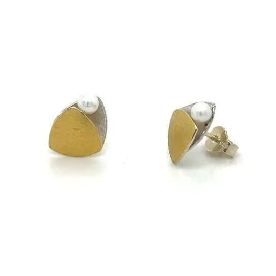 pearl-silver-gold-studs-manu.jpg