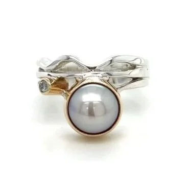 sh-jewellery-edinburgh-contemporary-leigh-fotheringham-pearl-and-diamond-ring-9ct