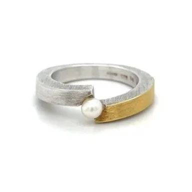 manu-silver-gold-pearl-ring-preloved.jpg