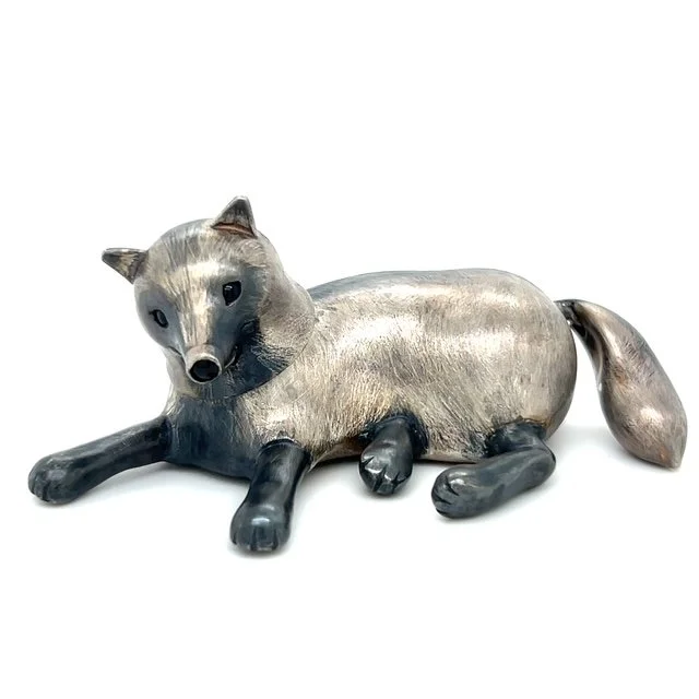 rie-tanaguchi-wolf-dog-preloved.jpg