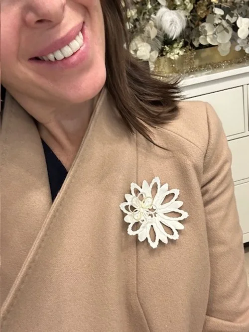 sh-jewellery-edinburgh-contemporary-donna-barry-floral-brooch-silver