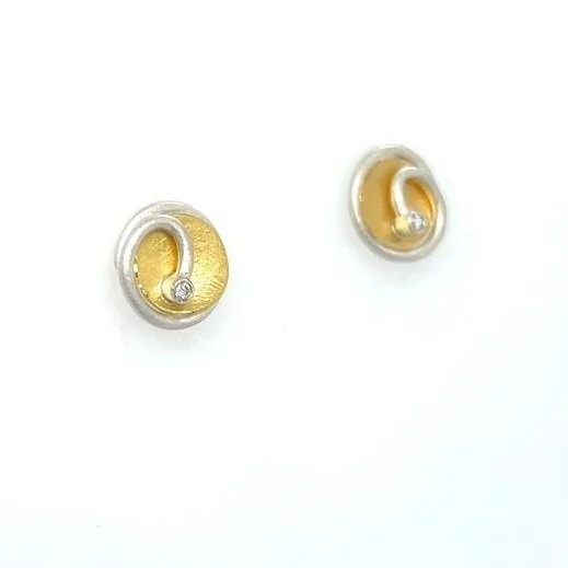 Diamond Swirl Stud