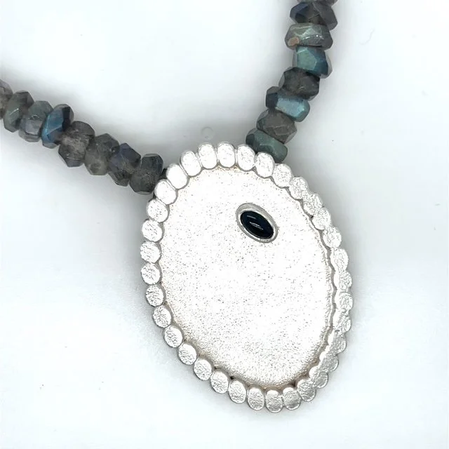 sh-jewellery-edinburgh-contemporary-donna-barry-pendant-silver