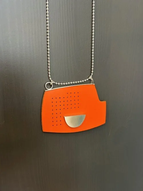 sh-jewellery-edinburgh-contemporary-orange-seed-necklace-silver